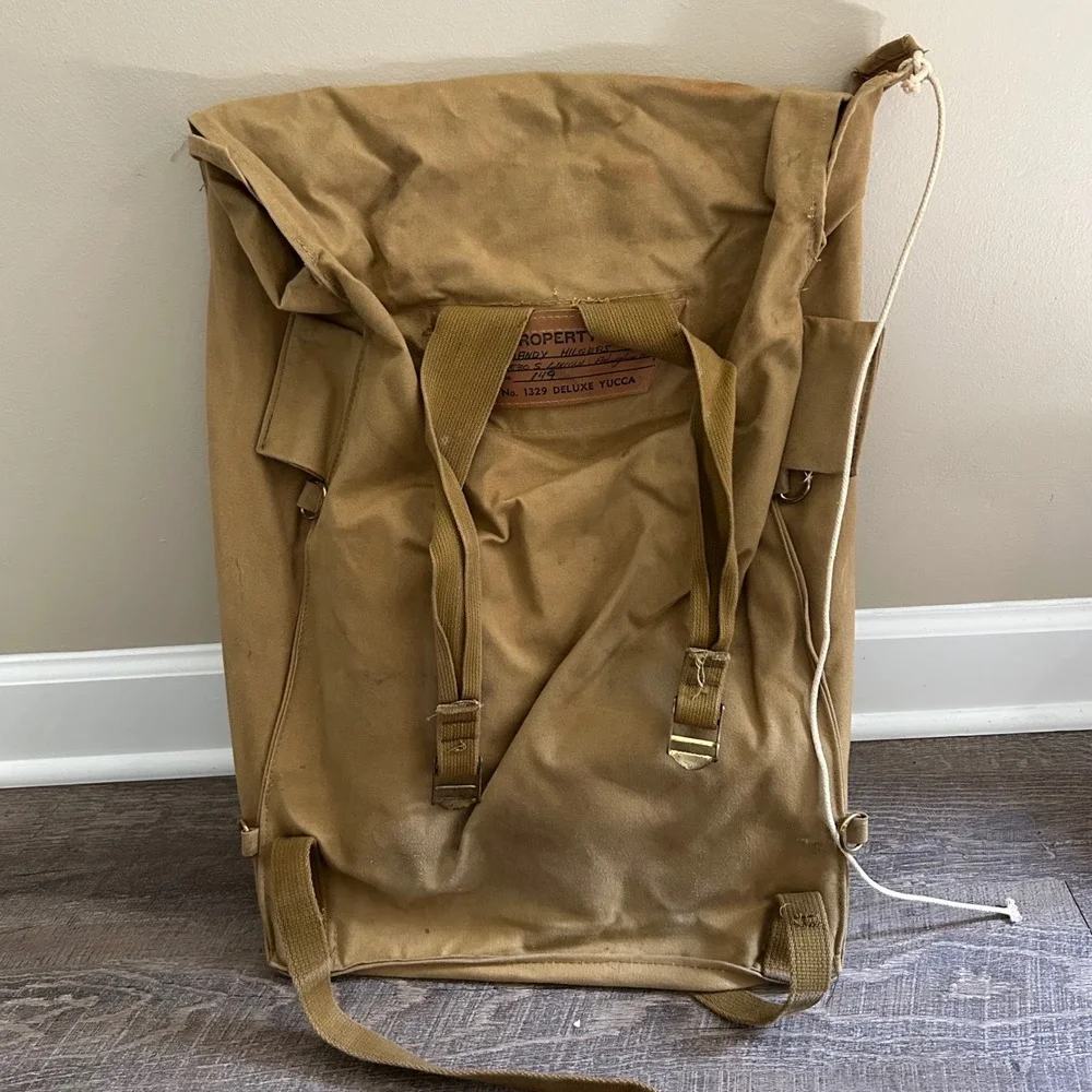 Boy Scouts of America Deluxe Yucca Backpack OS Tan Vintage 1973 Patches No 1329